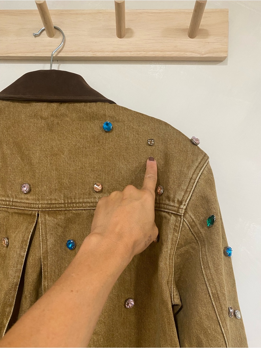 Avec Les Filles Embellished Cropped Barn Jacket Tan Brown Medium - Picture 10 of 14